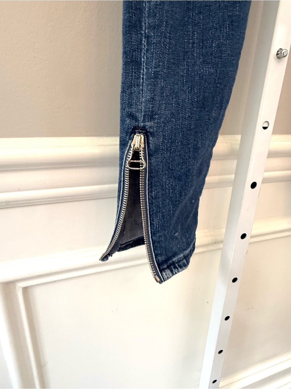 AG Adriano Goldschmied Zip-Up Legging Ankle Skinny Jeans Size 25 - Picture 15 of 15